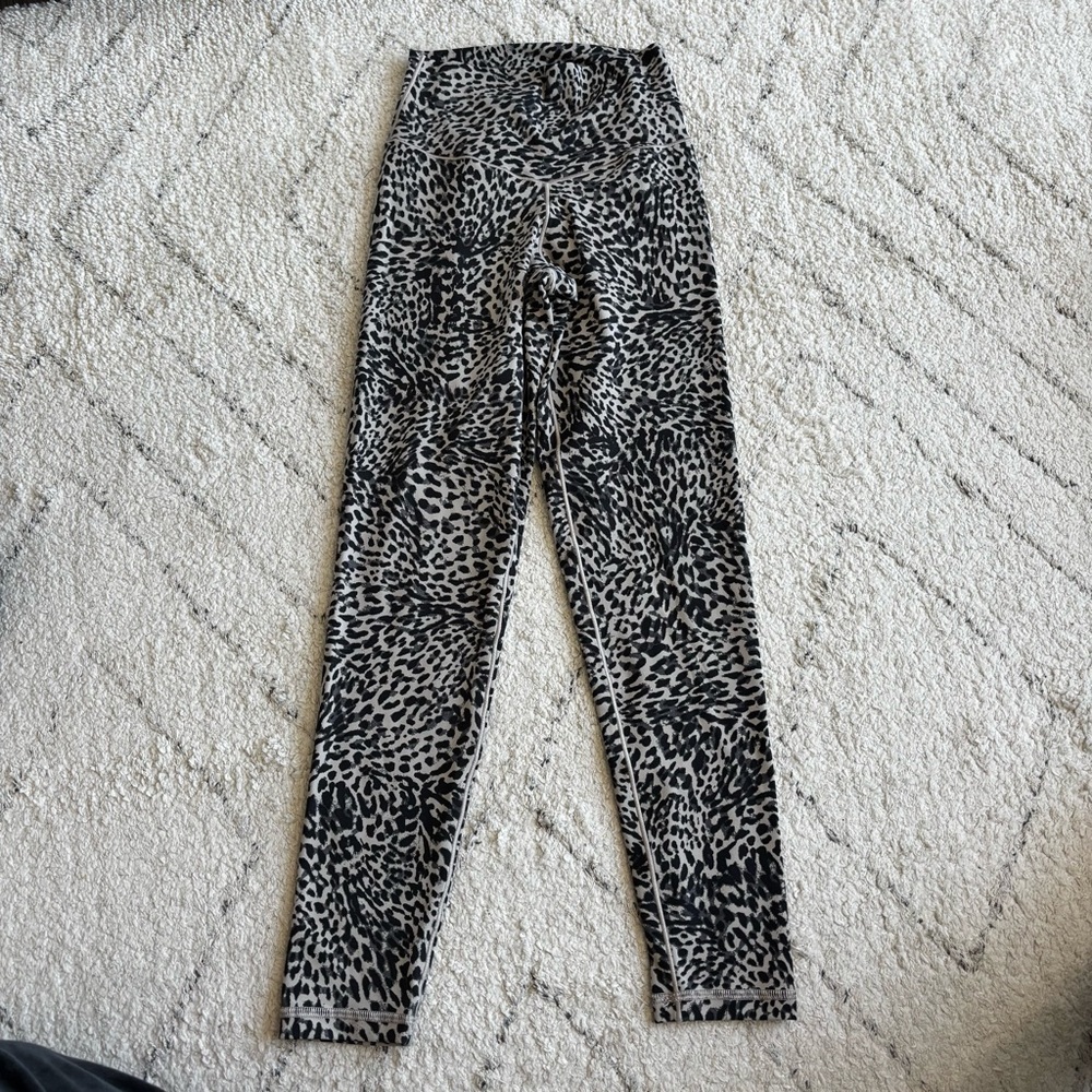 OFFLINE by Aerie Real Me Xtra High Waisted Legging Leopard Print
